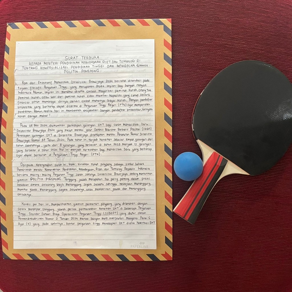 Protes UKT, EM UB Kirim Perlengkapan Pingpong ke Nadiem&nbsp;Makarim