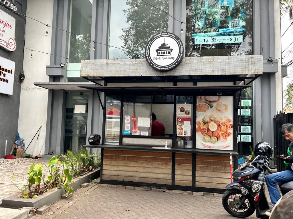 Sobat Bandung, Sajikan Siomay dan Batagor yang Khas di Kota&nbsp;Malang