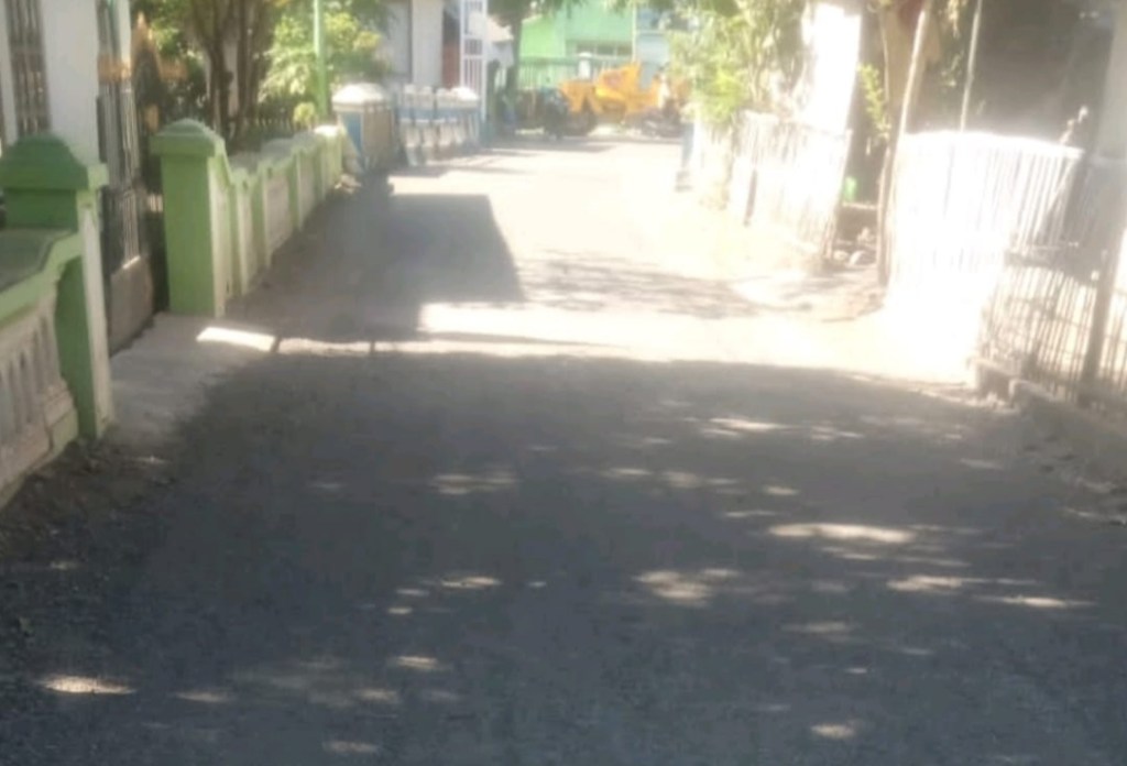 Pengaspalan Desa Paowan Situbondo Dikeluhkan Tak Sesuai&nbsp;Usulan