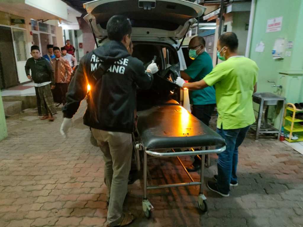 Nenek Tewas Usai Tertabrak Kereta Api di Kepanjen&nbsp;Malang
