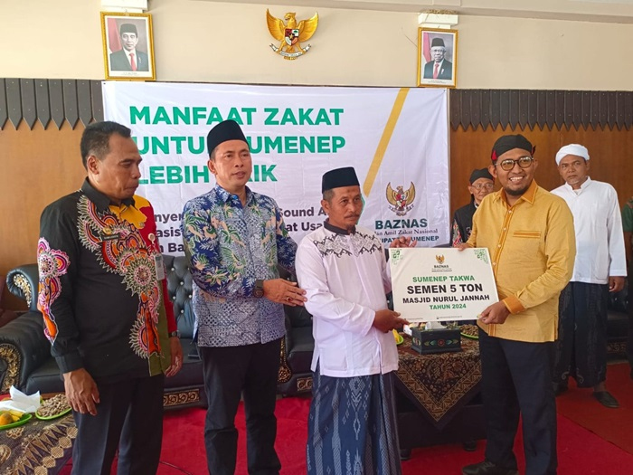 Bersama BAZNAS, Bupati Sumenep Salurkan Bantuan 70 Unit Speaker Aktif ke Masjid dan Musala