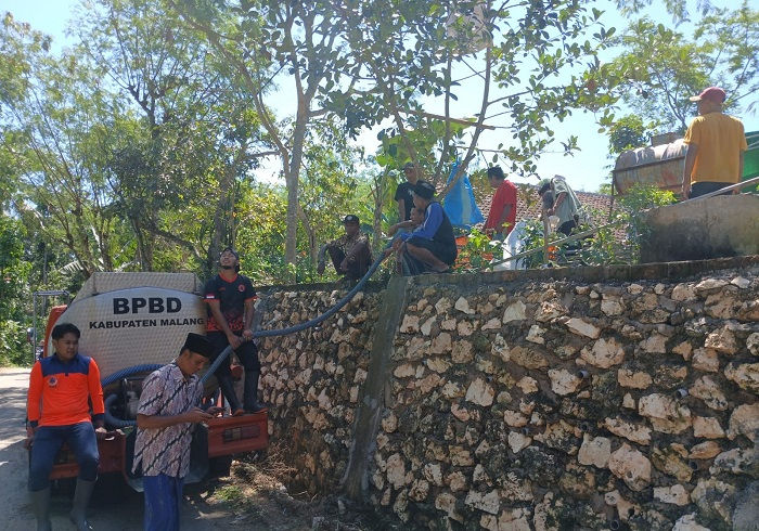 Kekeringan di Kabupaten Malang Meluas, Ponpes dan Puskesmas Ikut&nbsp;Terdampak