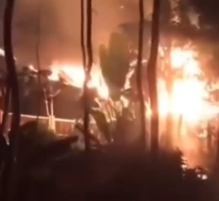 Kafe di Licin Banyuwangi Hangus Terbakar, Pemilik Rugi Ratusan&nbsp;Juta